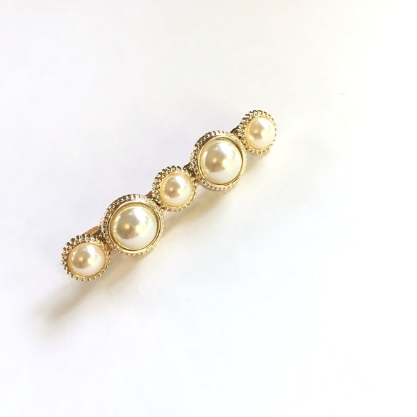 Pearl Girl slide clip